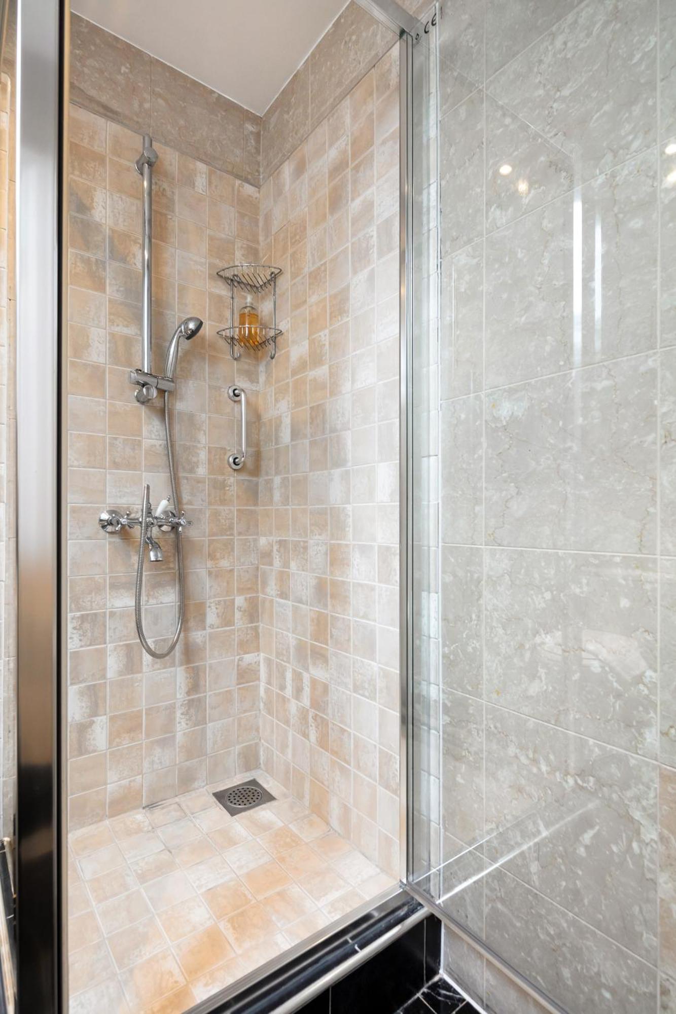 Rare 4beds Townhouse In Kensington With Patio Casa de férias